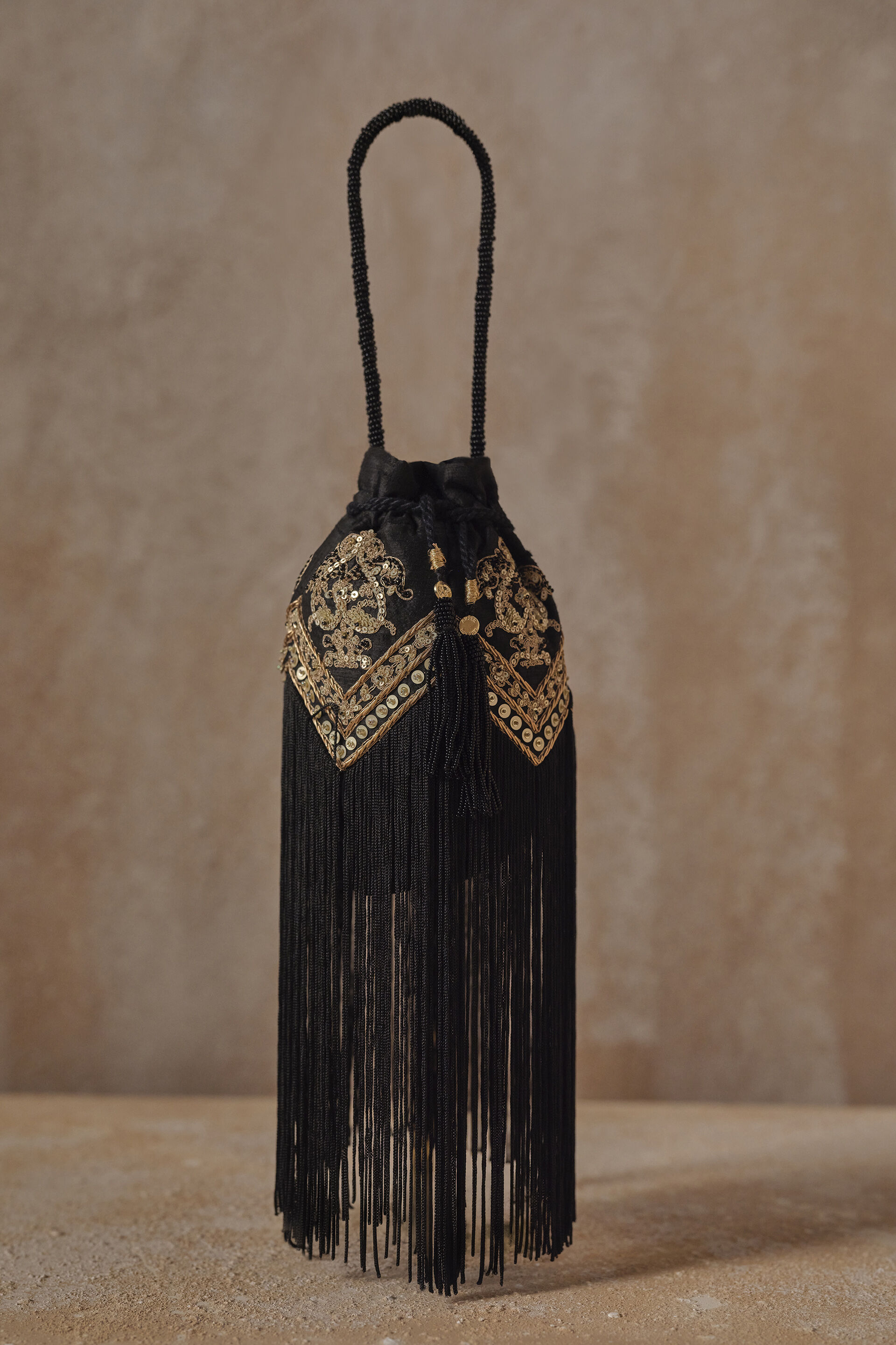 Song of the Wilderness Fringe Sack - Magpie Black